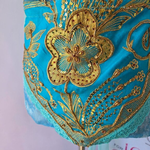 Lavender & Blue Velvet and Vintage Embroidered Blouse | Size Medium - Picture 2 of 8